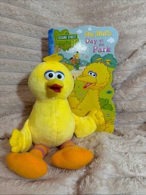 Sesame Street Big Bird Plush with hardcover book